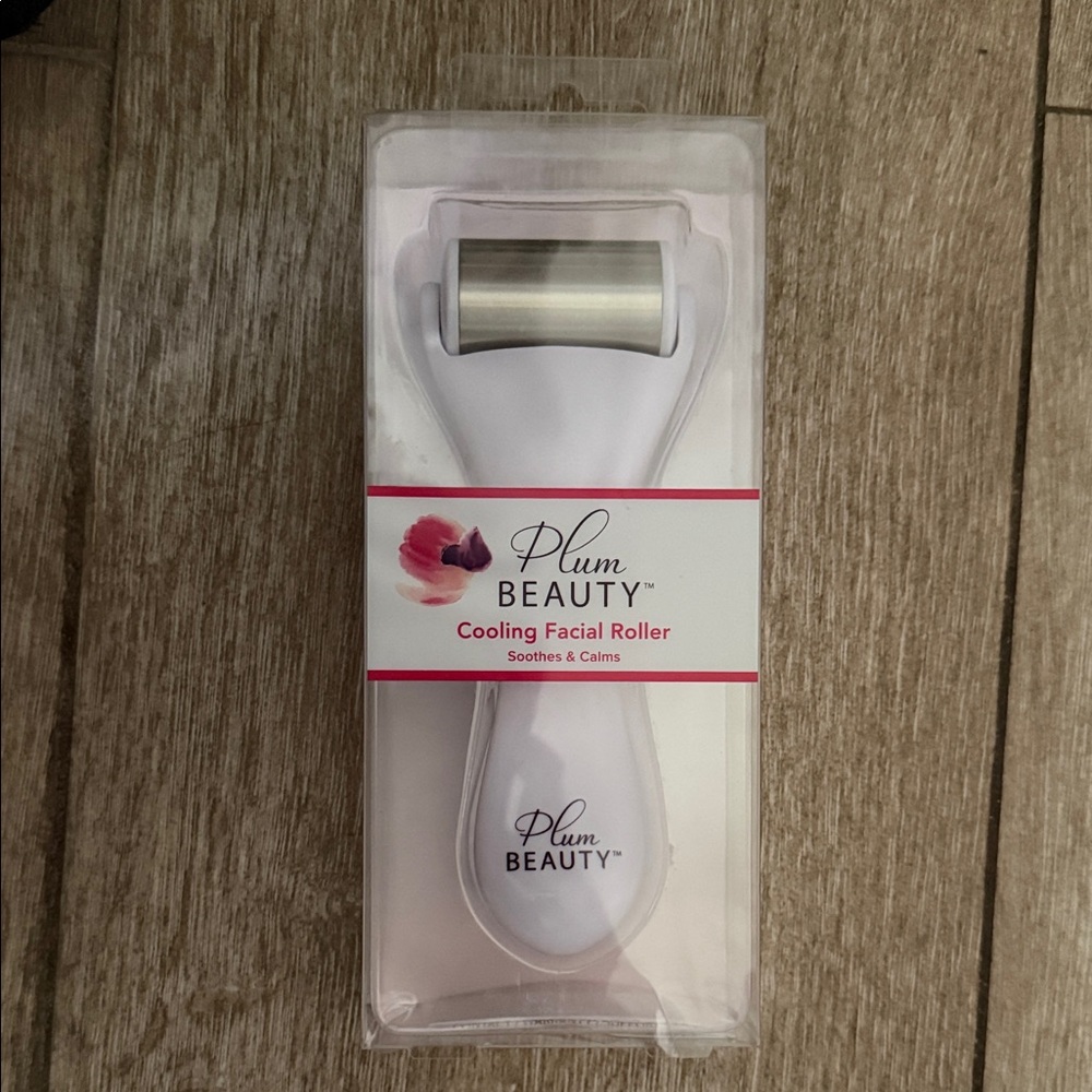 Silver and White Cooling Facial Roller